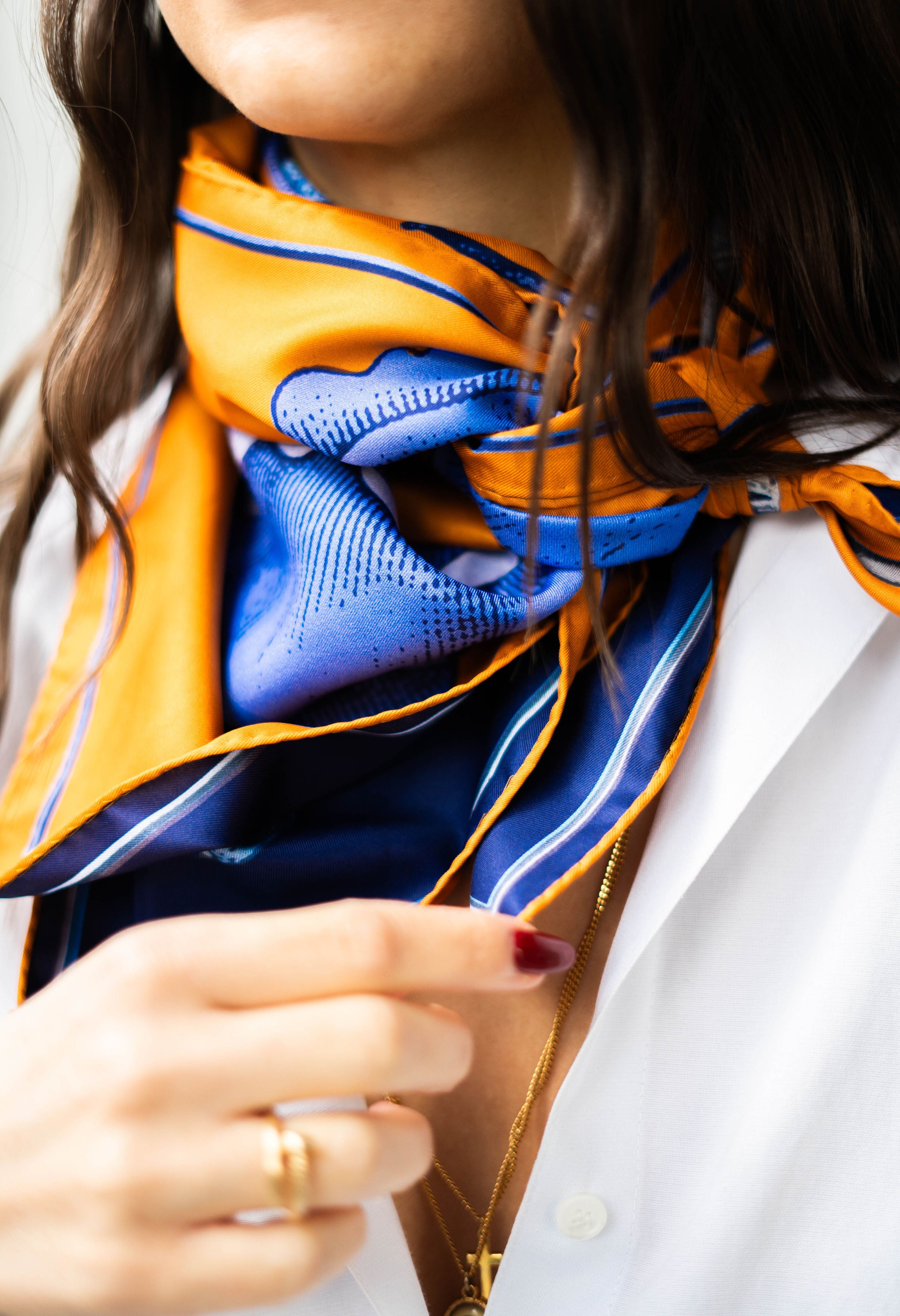 "Fleurs Sauvages" - Doppelseitig bedrucktes Tuch